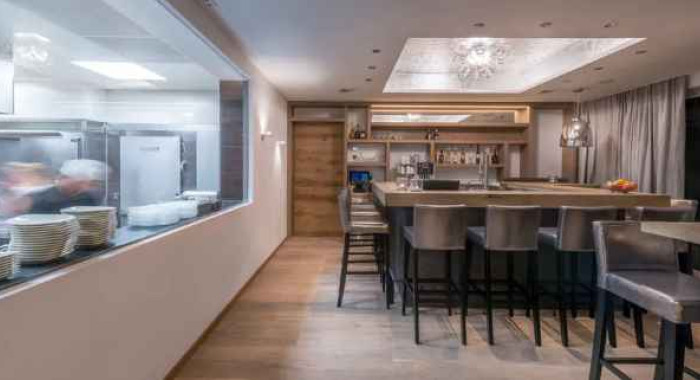 Hotel Grischuna, St Anton ski chalet, image 6